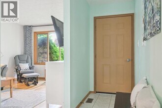 47 Claycroft Crescent in Kitchener, ON - Building Photo - Building Photo