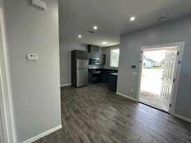 1308 Quitaca Dr in Edinburg, TX - Building Photo