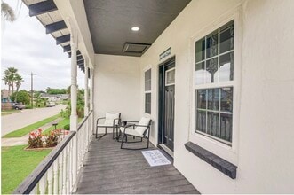 5627 Avenue R in Galveston, TX - Building Photo - Building Photo