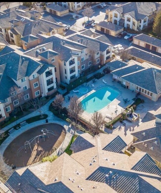 1360 Shady Ln in Turlock, CA - Building Photo - Building Photo