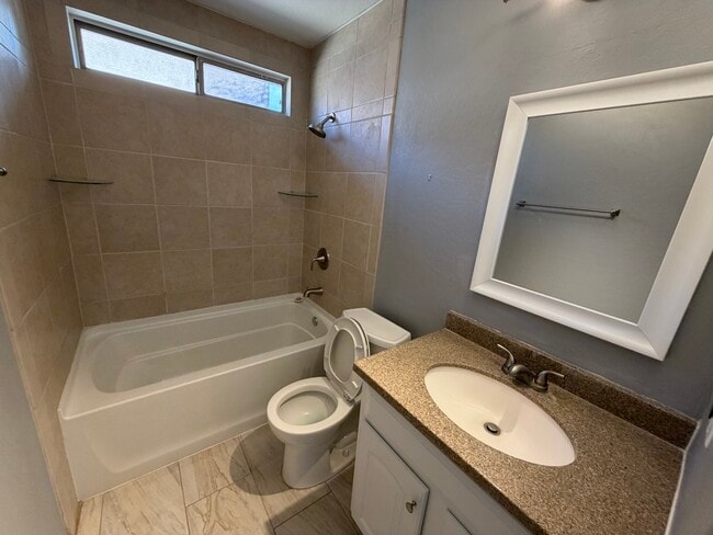 1347 E 10th Pl in Casa Grande, AZ - Building Photo - Building Photo