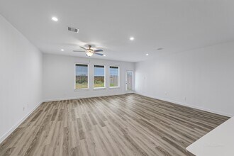 3002 Crown Gate Dr in Houston, TX - Building Photo - Building Photo