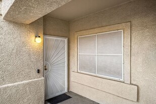 344 Sunward Dr in Henderson, NV - Building Photo