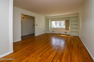 904 Claridge Dr in Spring Lake, NJ - Building Photo - Building Photo