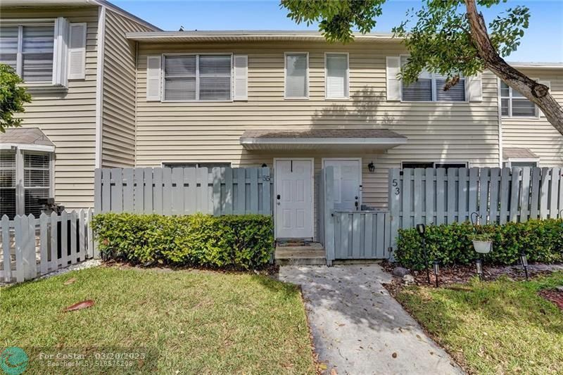 55 SW 3rd St in Pompano Beach, FL - Building Photo