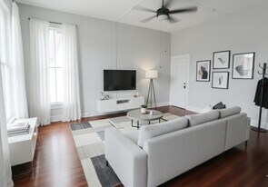 1902 Church St in Galveston, TX - Building Photo