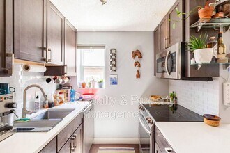 1355 N Gaylord St in Denver, CO - Foto de edificio - Building Photo