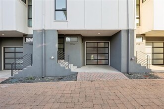 1916 Wickmere Mews in Dallas, TX - Foto de edificio - Building Photo