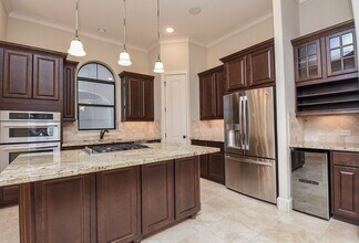 2052 W Main St in Houston, TX - Building Photo - Building Photo