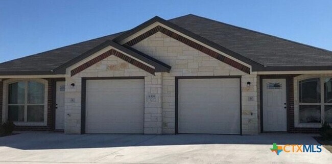 property at 4308 Hunters Pl Dr