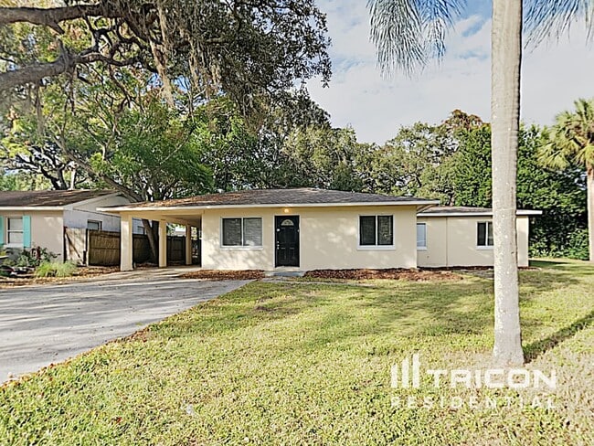1260 N Sedeeva Cir in Clearwater, FL - Building Photo - Building Photo
