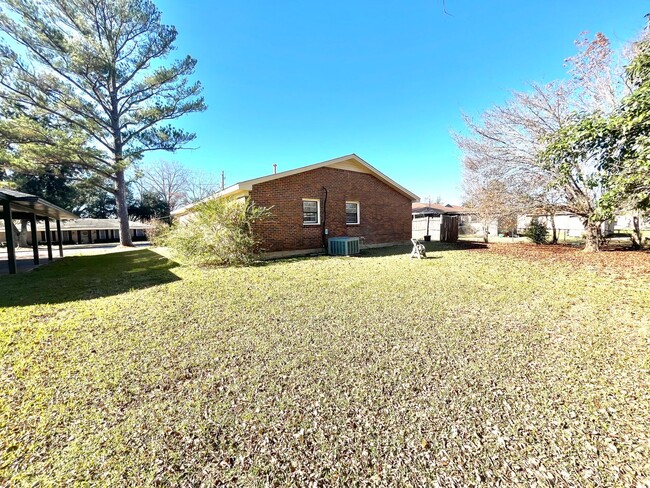 4451 Lawnwood Dr in Montgomery, AL - Building Photo - Building Photo