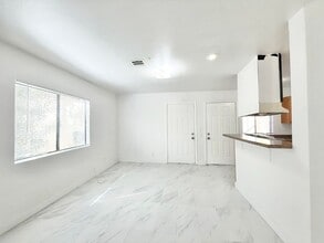 66369 Buena Vista Ave in Desert Hot Springs, CA - Building Photo - Building Photo