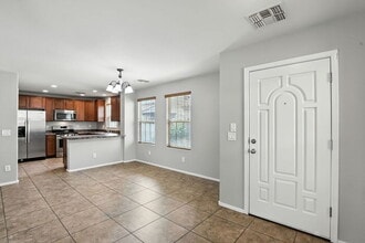 2240 S Buckaroo Trail in Gilbert, AZ - Building Photo - Building Photo