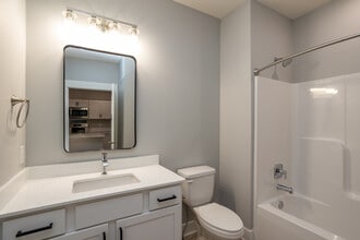 Water's Edge at the Woodlands in Lincoln, NE - Building Photo - Interior Photo