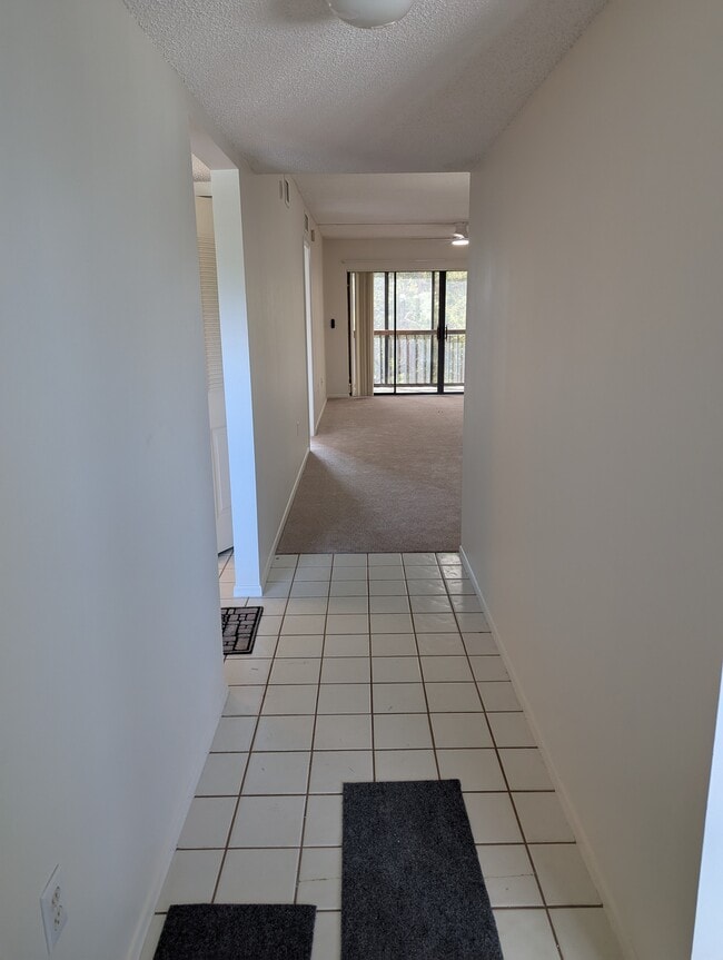 515 30th Ave W, Unit 405H