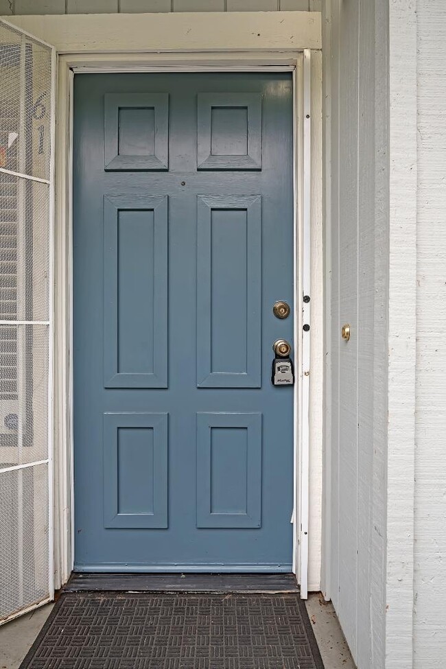 165 Oddstad Dr in Vallejo, CA - Building Photo - Building Photo