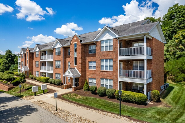 Parkside Estates in Canonsburg, PA - Foto de edificio - Building Photo