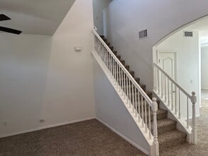 628 W Venice Ln in Clovis, CA - Building Photo - Building Photo