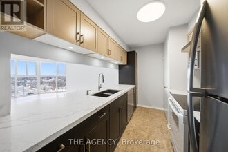 90 Dale Ave in Toronto, ON - Building Photo - Building Photo