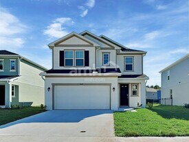 2537 Feather Crst Dr in St. Cloud, FL - Building Photo