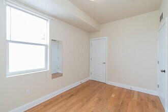 1842 N 17th St in Philadelphia, PA - Building Photo - Building Photo