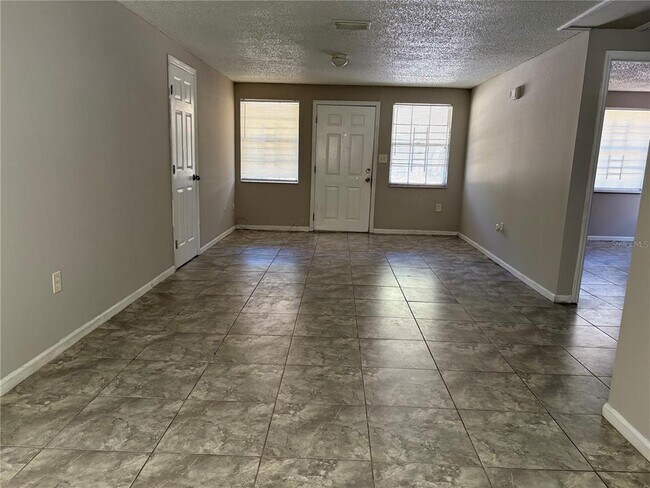 2605 E 26th Ave in Tampa, FL - Building Photo - Building Photo