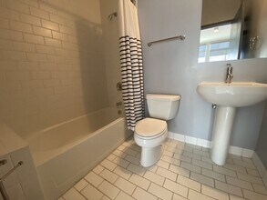 2735 W Pebble Rd in Las Vegas, NV - Building Photo - Building Photo