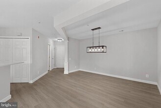 21850 Locomotive Terrace in Sterling, VA - Building Photo - Building Photo