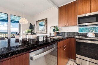 500 Kapalua Dr in Lahaina, HI - Building Photo - Building Photo