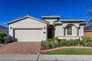 211 Messina Pl in Howey In The Hills, FL - Building Photo