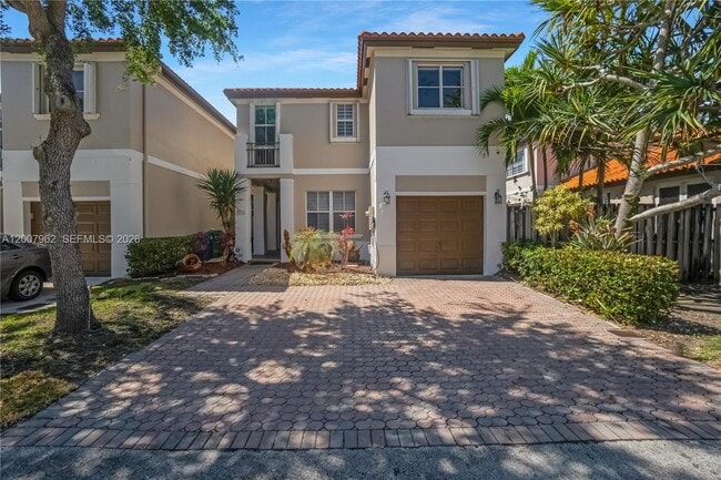 8334 NW 144th Terrace in Miami Lakes, FL - Building Photo - Building Photo
