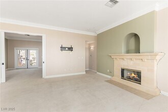 24 Strada Di Circolo in Henderson, NV - Building Photo - Building Photo