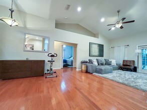 4343 NW 36th Terrace in Gainesville, FL - Building Photo - Building Photo
