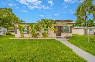 6044 Funston St in Hollywood, FL - Building Photo - Building Photo