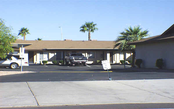 Sunland North Apartments in Mesa, AZ - Foto de edificio