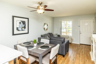 Bairsford Place Apartments in Columbus, OH - Foto de edificio - Interior Photo