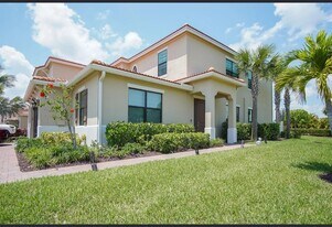 10057 Brickhill Dr in Boca Raton, FL - Building Photo