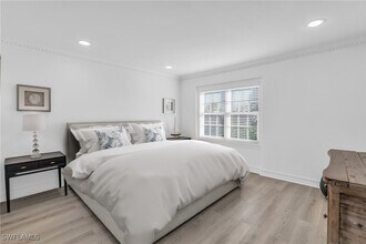 271 Broad Ave S in Naples, FL - Building Photo - Building Photo