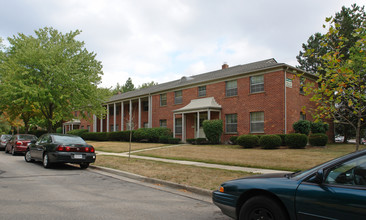 Shadford Manor in Ann Arbor, MI - Building Photo - Building Photo