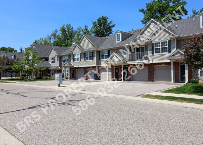 11391 N Woods Dr in Shelby Township, MI - Building Photo - Building Photo