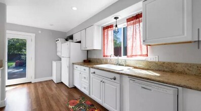 5230 15th Ave in Sacramento, CA - Building Photo - Building Photo