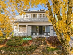 3455 NE Tillamook St in Portland, OR - Building Photo - Building Photo