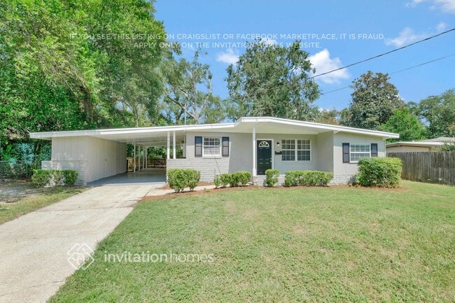 property at 7917 Chateau Dr S