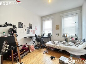 30 Glenville Ave, Unit 2 in Boston, MA - Building Photo