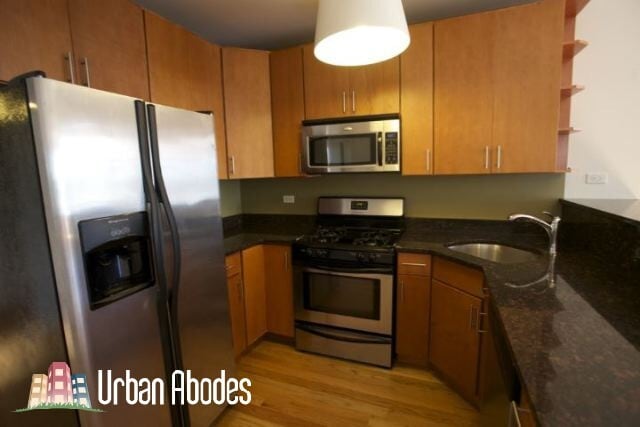 3023 N Oakley Ave, Unit 2 in Chicago, IL - Building Photo - Building Photo