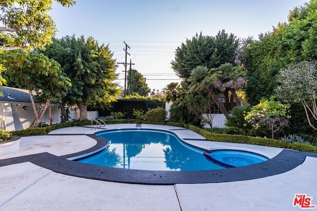 property at 619 N Rodeo Dr