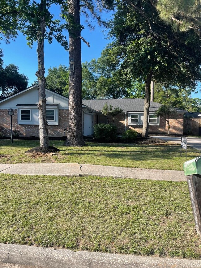 property at 23918 Farm Hill Dr
