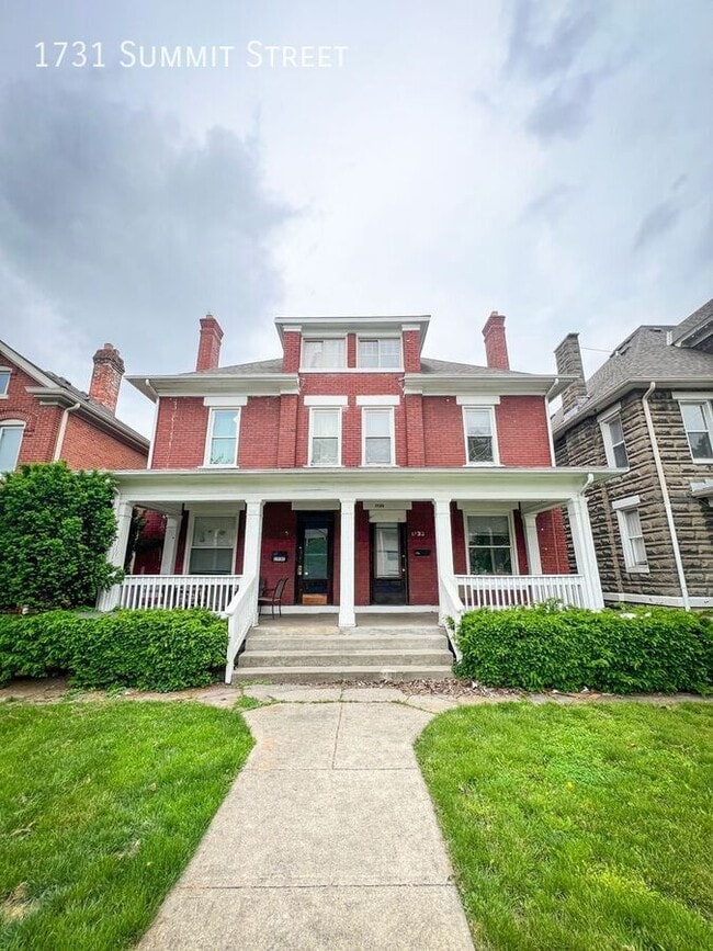 property at 1731 Summit St