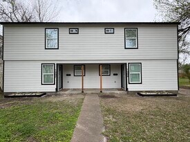 1207 2nd Ave N, Unit 1207 in Texas City, TX - Building Photo